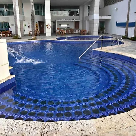 Apto 2302 Frente Al Mar- Edificio Palmetto, Piso 23