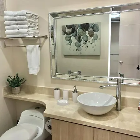 Apto 2302 Frente Al Mar- Edificio Palmetto, Piso 23 Apartamento